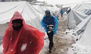 235792_refugees_freezing_in_moria-468_0